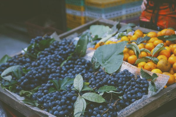 Innovative Café Décor: Unleashing the Potential of Local Art to Enhance Your Space